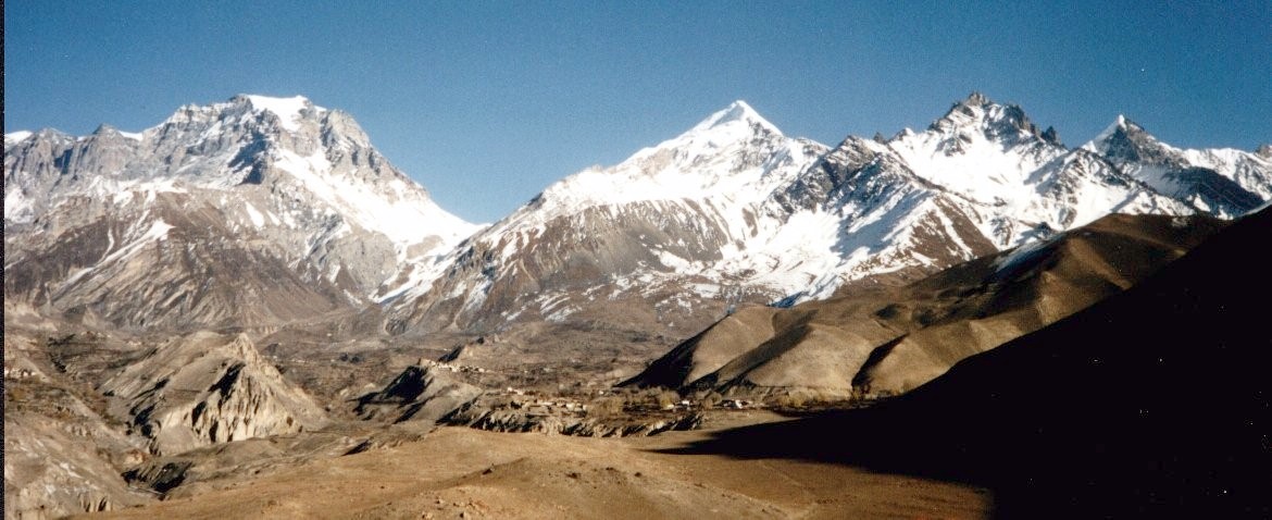 View back to Tharong La and Tharong La Peak on descent from Muktinath