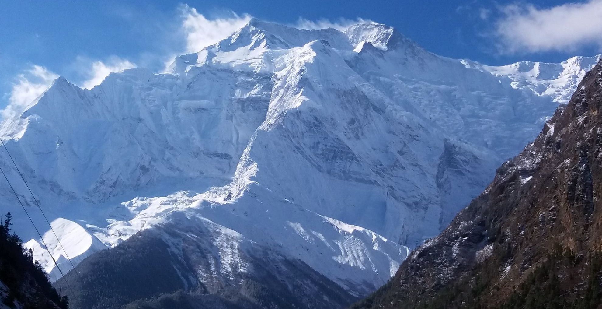 Annapurna Himal on ascent from Manang to Tharong La