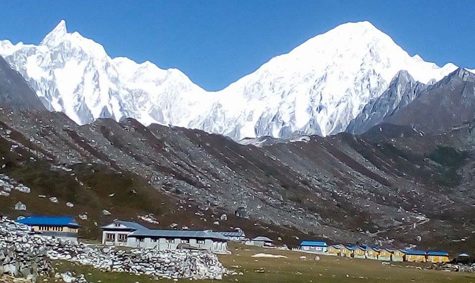 Himlung Himal ( 7126m ) in The Peri Himal from Bhimthang beneath the Larkya La