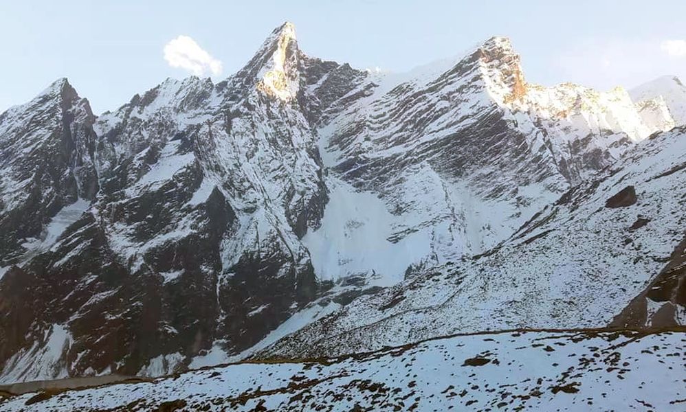 Peaks above Camp ( Darmasala ) before Larkya La