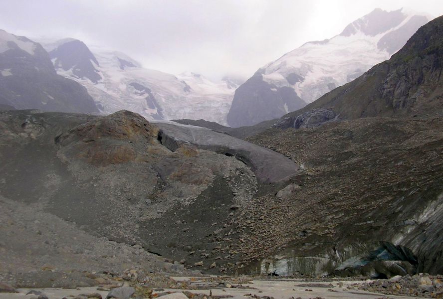 Piz Bernina ( 4049 metres ) in the Italian Alps