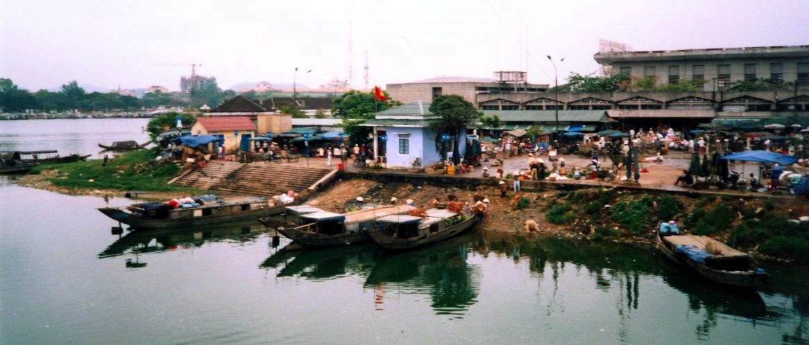 Market at Dong Ba Canal in Hue