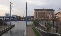 http://www.salfordquayshotels.com/