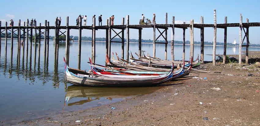 U Bein's Bridge over Taung-thaman Lake at Amarapura near Mandalay in Northern Burma / Myanmar