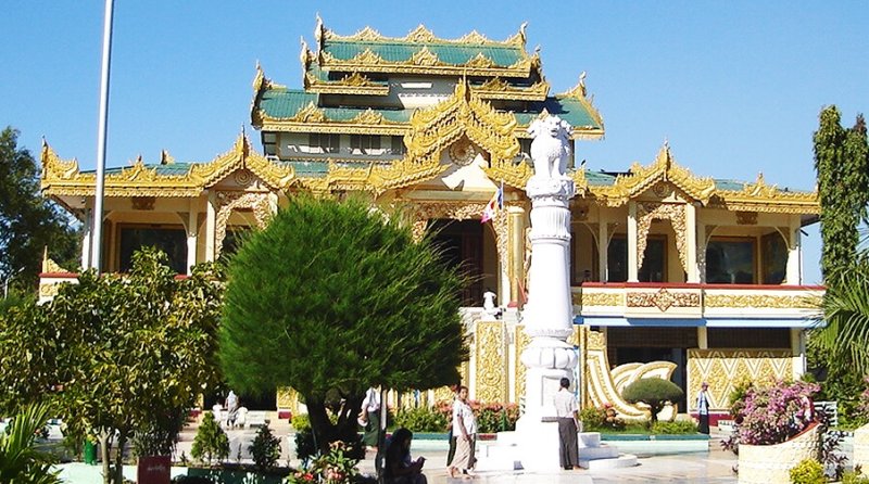 Mahamuni Paya ( Great Pagoda ) in Mandalay in northern Myanmar / Burma