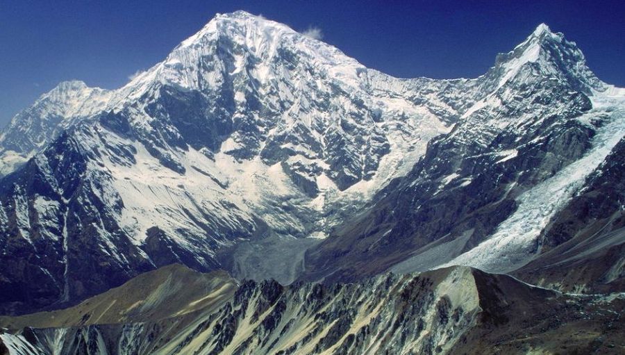 Langtang Lirung and Kimshung