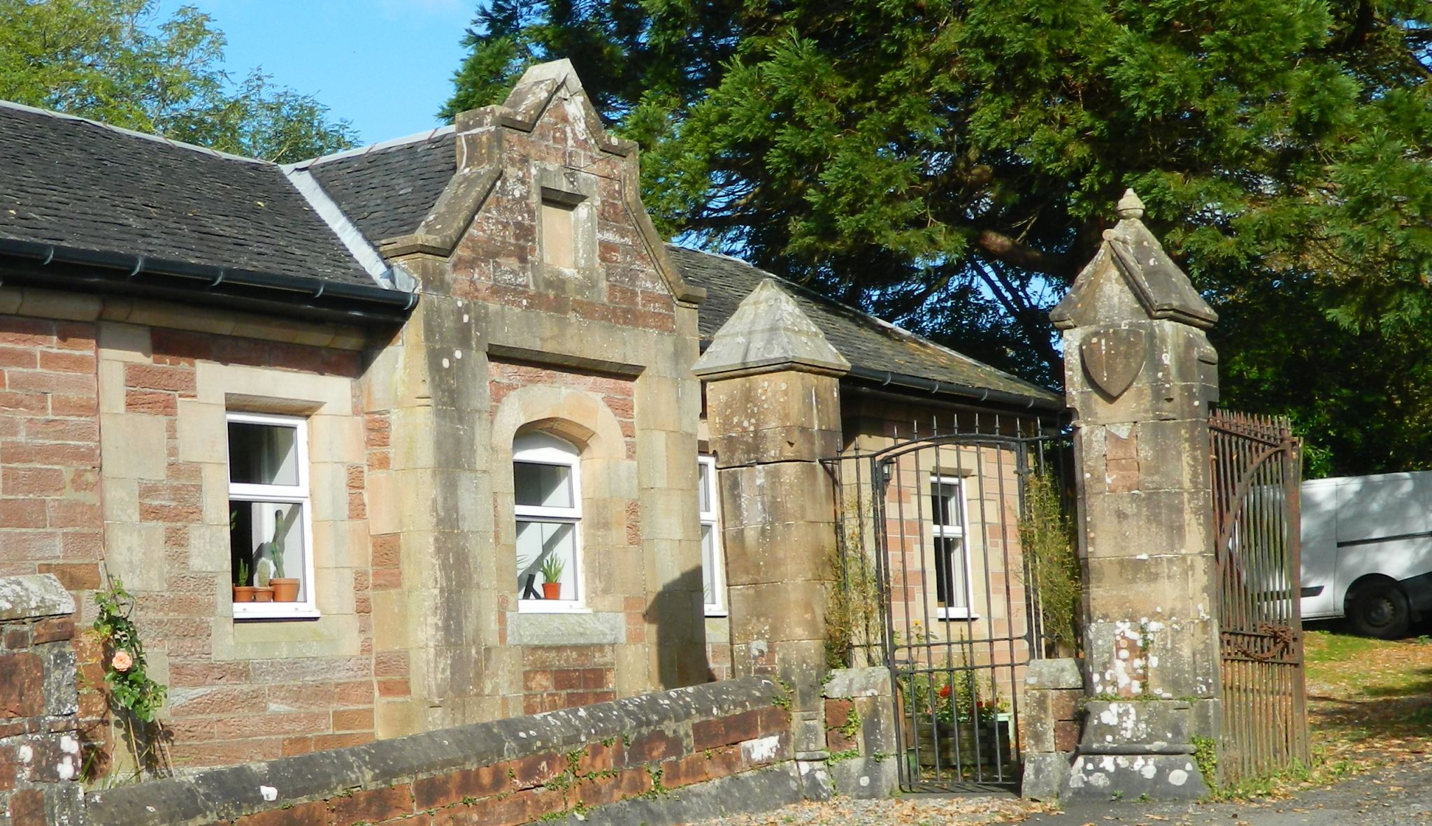 Lodge on Carman Road on route to Kilmahew Burn