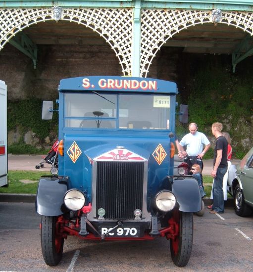 Glasgow: Then - Albion lorry