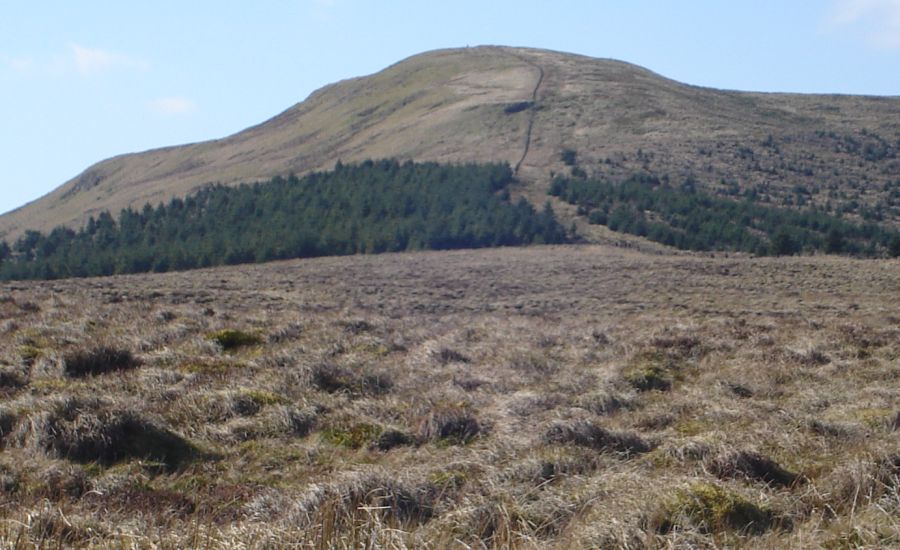 Tomtain from "Tak-me-doon" Road over the Kilsyth Hills