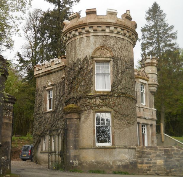 Gartartan Lodge - Gate House for Gartmore House on the outskirts of Aberfoyle