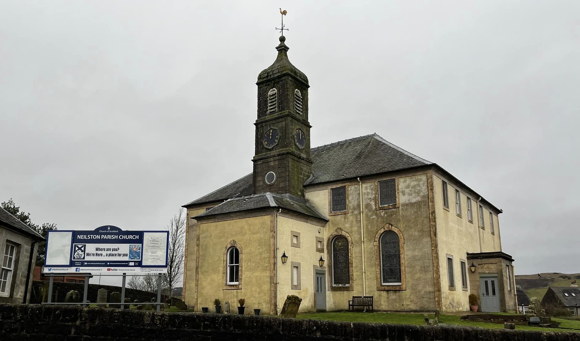 Parish Church in Neilston