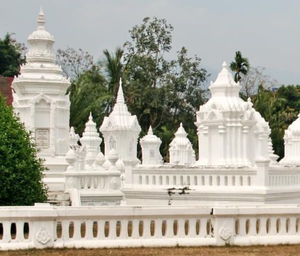 Chedi at Wat Suan Dawk in Chiang Mai