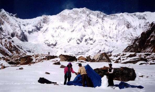 Photo Gallery of Mount Annapurna in the Nepal Himalaya - the world's tenth highest mountain 